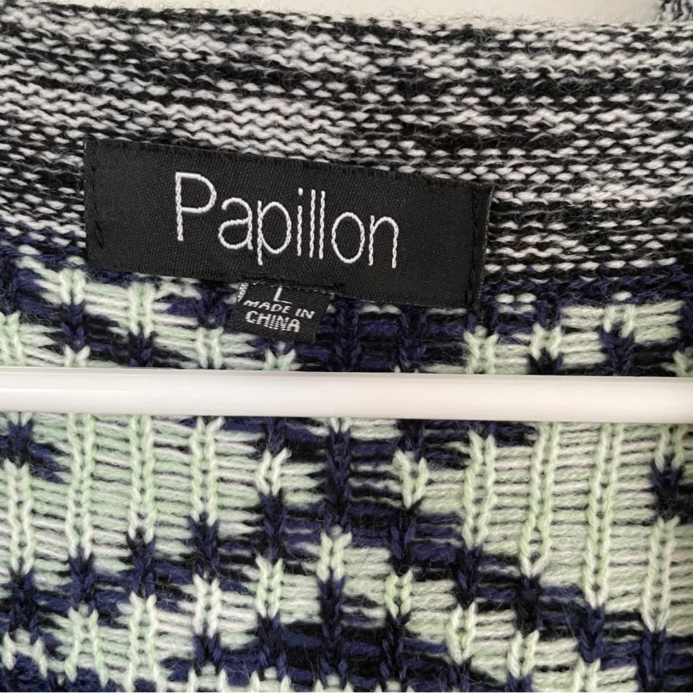 Papillon open face hooded cardigan with Aztec type print